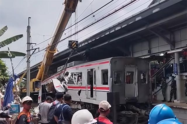KPAI Soroti Masa Depan Anak dan Keluarga Korban Kereta Api Tabrak KRL di Stasiun Bekasi Timur