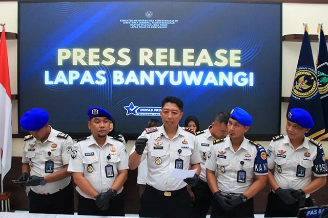 Pengunjung Lapas Banyuwangi Tangkap Tangan Buang Paket Diduga Sabu ke Tempat Sampah