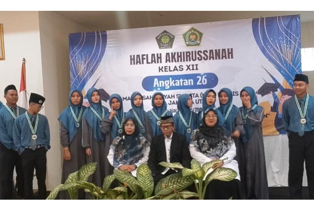 Madrasah Persis 12 Koja Lepas 14 Wisudawan Angkatan ke-26