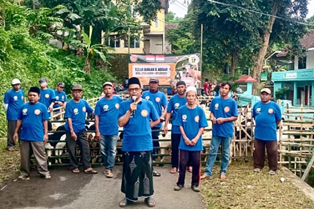 Ponpes Aliyah Wali Mutamakkin Terima Ratusan Hewan Qurban dari Singapura