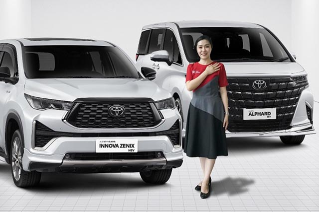 Tips Mengemudi Mobil Hybrid Toyota Tetap Aman Melintasi Rel Kereta Api