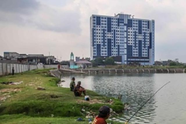 Ketua RW 04 Semper Barat Anggap Proyek Jogging Track Waduk Hamburkan Anggaran